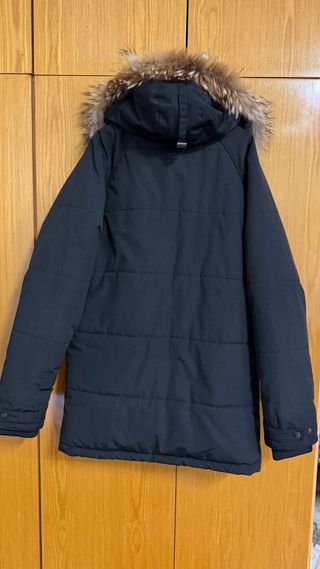 Chaquetón Negro Capucha Pelo Hombre