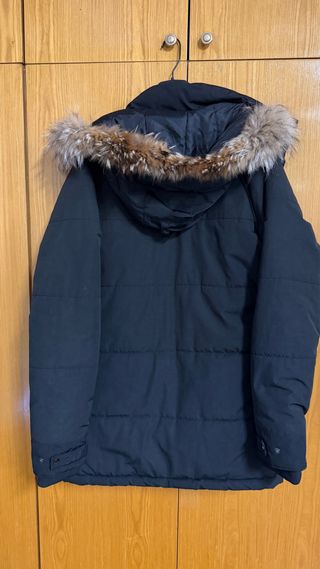Chaquetón Negro Capucha Pelo Hombre