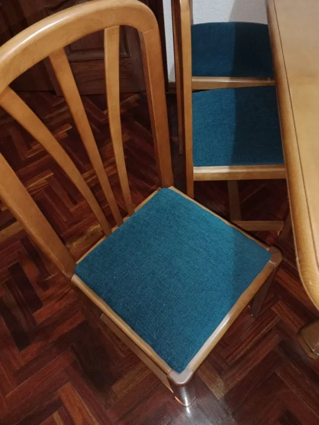 Mesa comedor extensible y 6 sillas URGE VENTA 