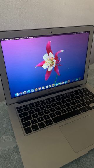 MacBook Air
