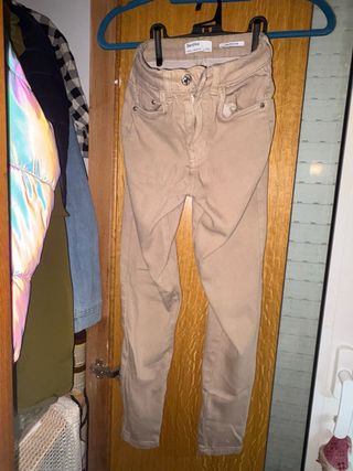 Pantalón pana Bershka beige