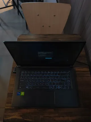 Ordenador portatil MSI Modern 15 i7: 16GB RAM, 1TB