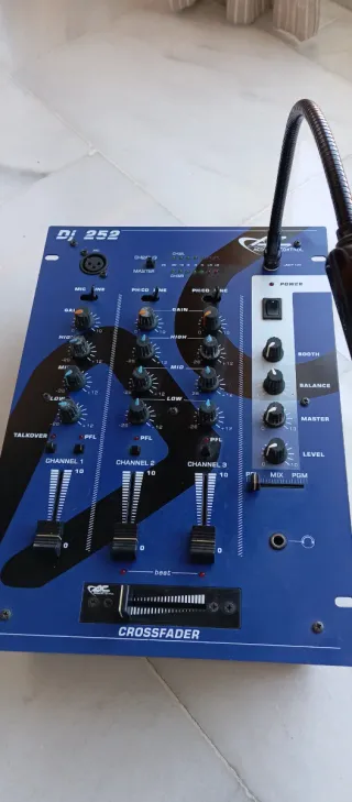Mixer Acoustic Control DJ 252