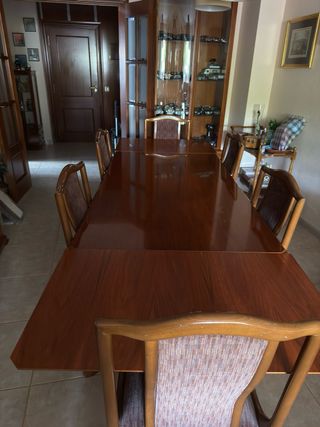 Mesa comedor madera avellana y 6 sillas