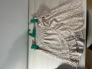 Falda Stradivarius flores naranjas Talla S