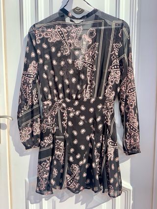 Vestido Zara Estampado Negro y Rosa