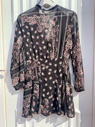 Vestido Zara Estampado Negro y Rosa