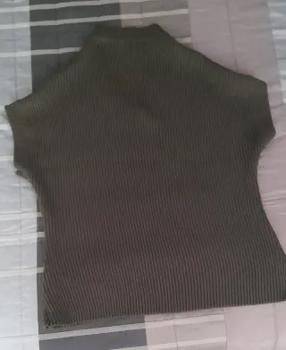 Blusa B.YOUNG verde oliva talla M