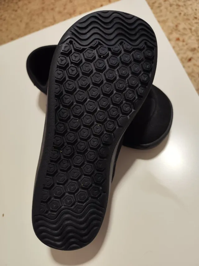 Zapatillas Barefoot Hobibear Negras