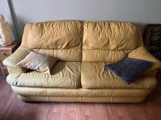 Sofá 3 plazas piel mostaza