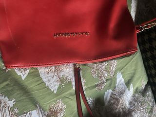 Bolso y gorro Lola Casademunt