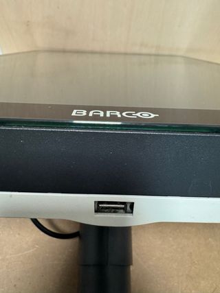 Monitor MDNC-3321 per refertazione radiografica