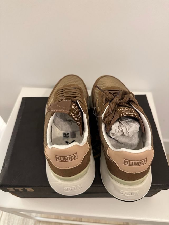 Zapatillas Munich NUEVAS  Marrones y Beige
