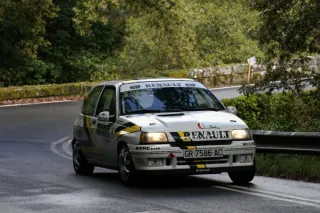 Renault Clio 16v rally