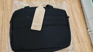 Maletín negro portátil 