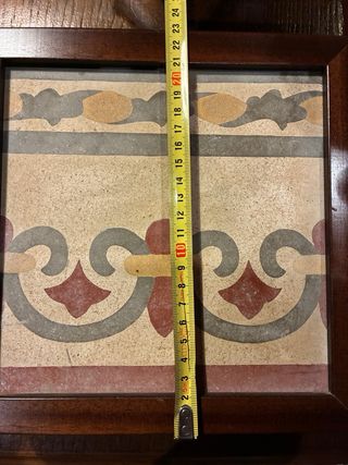 Azulejos hidráulicos enmarcados