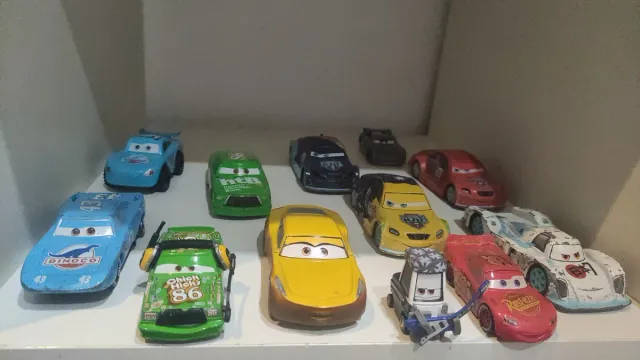 Coches Rayo McQueen y amigos