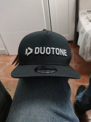 Gorra DUOTONE by NEW ERA 