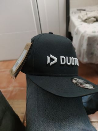 Gorra DUOTONE by NEW ERA 