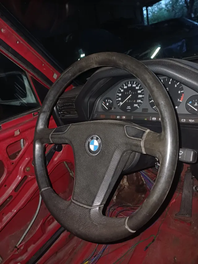 Volante BMW E23 E30