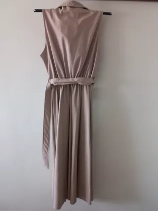 Vestido de piel sintética beige