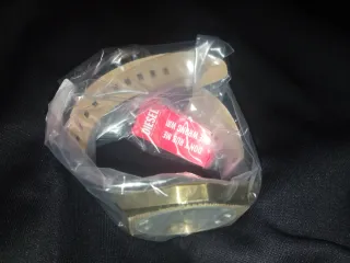 Reloj Diesel Dorado y Plateado