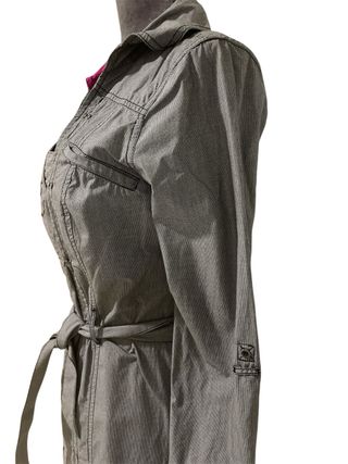 Vestido camisero Guess gris