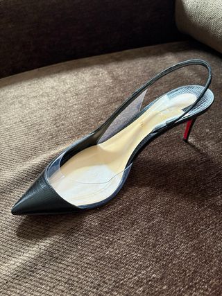 Salón Louboutin Talla 38 Tacón Medio Negro