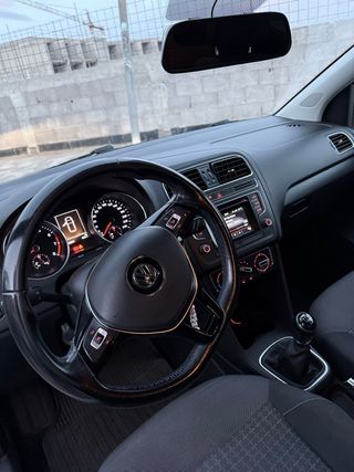 Volkswagen Polo 2015