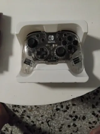 Mando Afterglow Deluxe para Nintendo Switch