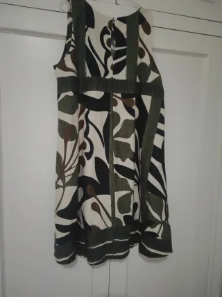 Vestido corte A estampado con bolsillos