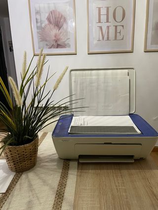 Impresora HP Azul y Blanca