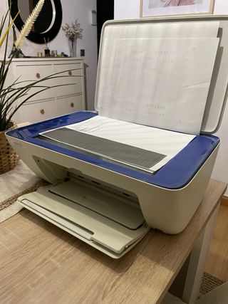 Impresora HP Azul y Blanca