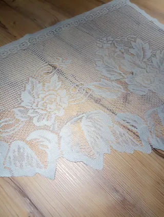 Tenda a vetro pizzo floreale panna