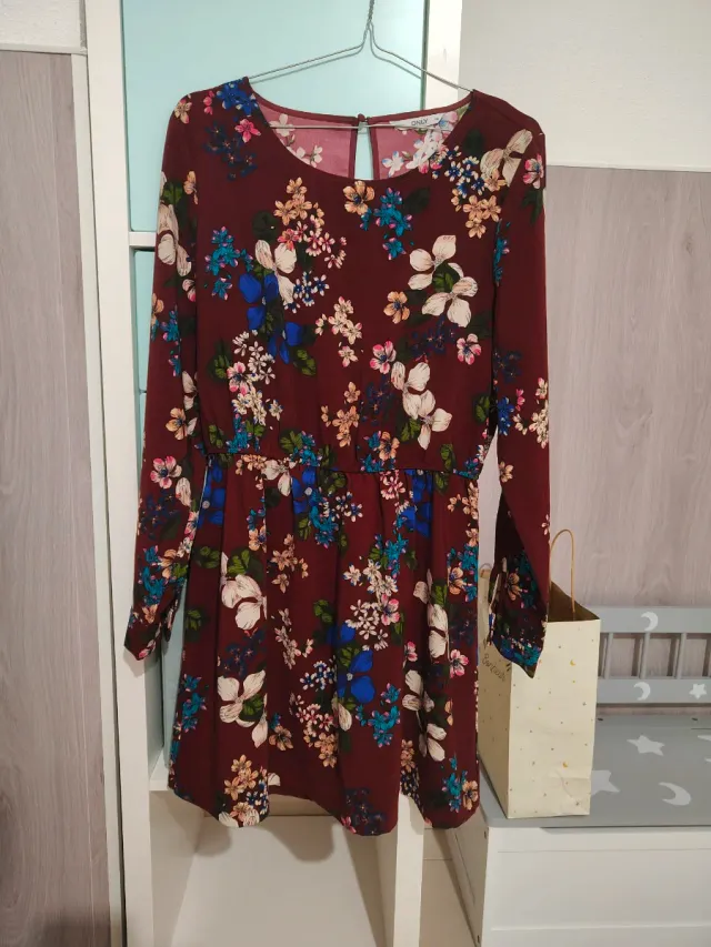 Vestido ONLY floral manga larga talla M