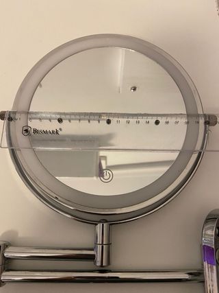 Espejo de pared con luz integrada 