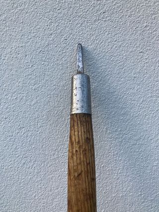 Piolet de madera antiguo