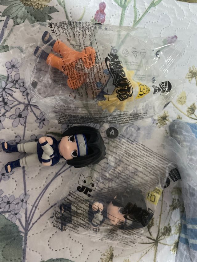 Muñecos Naruto Burger King