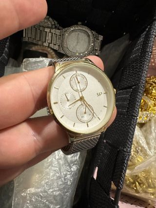 Reloj Parfois Dorado y Blanco