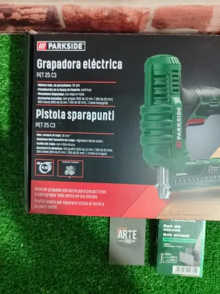 Clavadora eléctrica Parkside