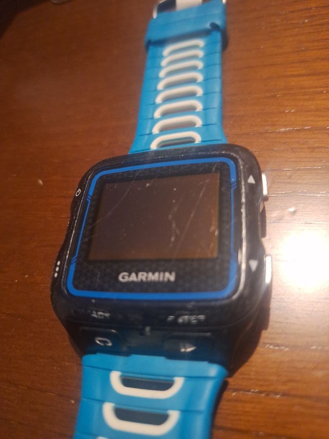 Garmin Forerunner 920XT Azul y Blanco