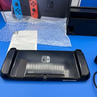 Nintendo Switch Console con Scatola