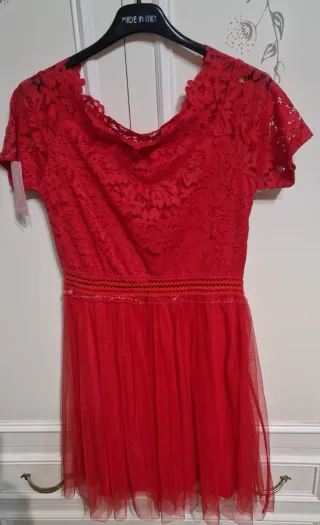 Abito da sera donna rosso in pizzo e tulle
