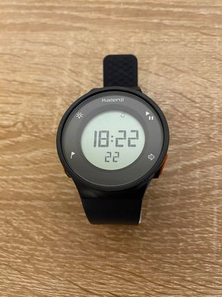 Reloj deportivo Kalenji negro y naranja