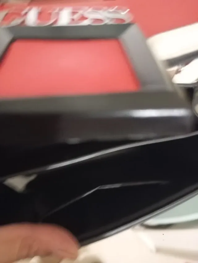 Bolso pequeño con cadena