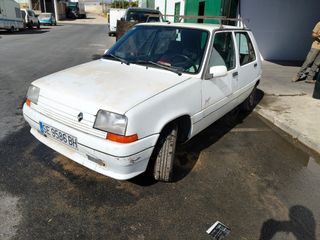 Renault super5 saga 1990