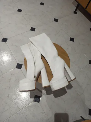 Botas blancas plataforma tacón