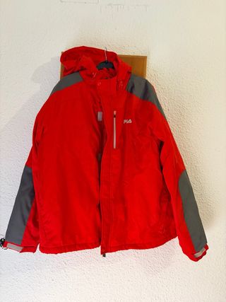 Chaqueta Fila Roja y Gris