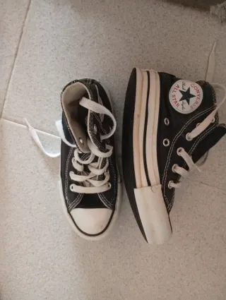 Zapatillas Converse All Star altas
Número 28