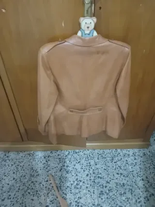 Chaqueta de piel estilo safari